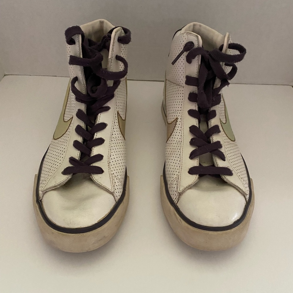 Women’s Nike Sneakers